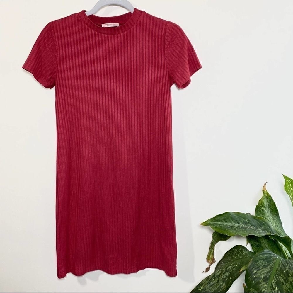 ‎Zara red textured striped ribbed dress